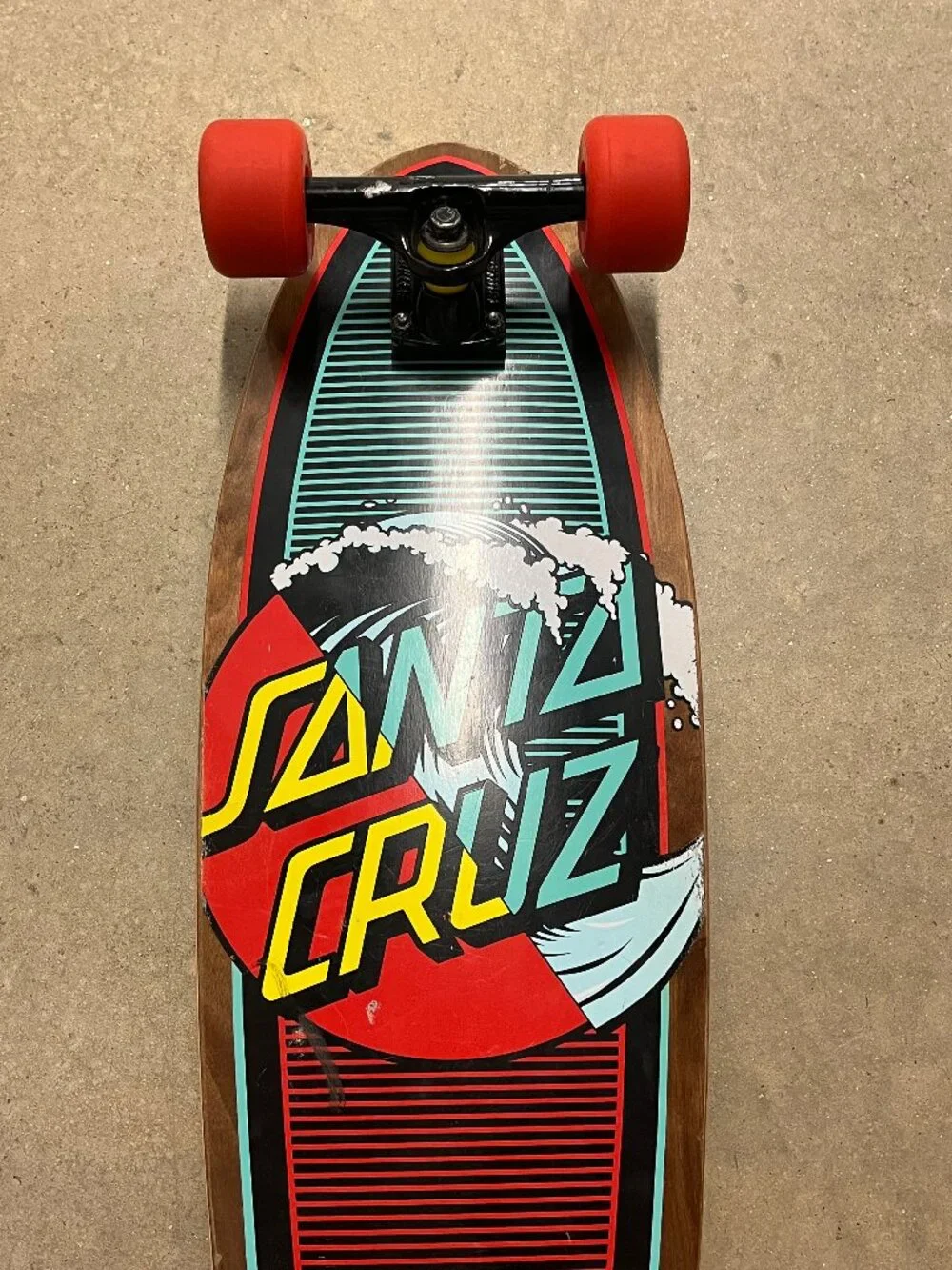 Santa Cruz Classic Wave Splice Shark Cruiser Complete - 8.8